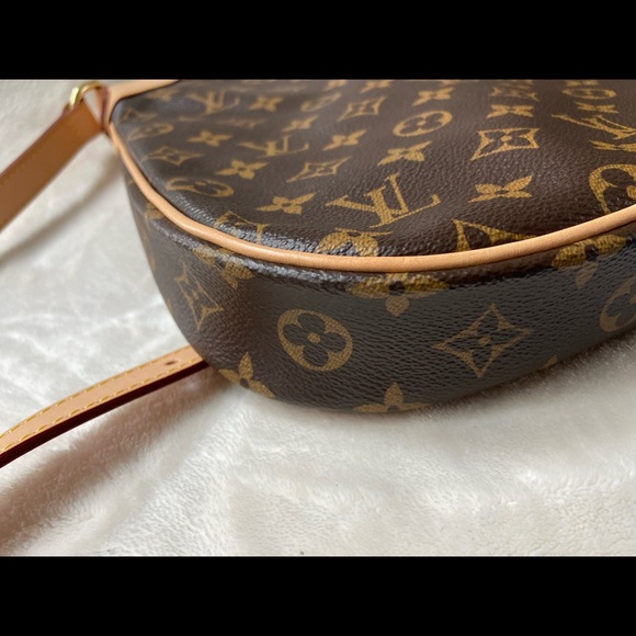 💯 Authentic LV Odeon pm Crossbody bag in pristine condition - Picture 10 of 16